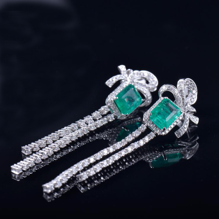 Emerald-Birthstone in May