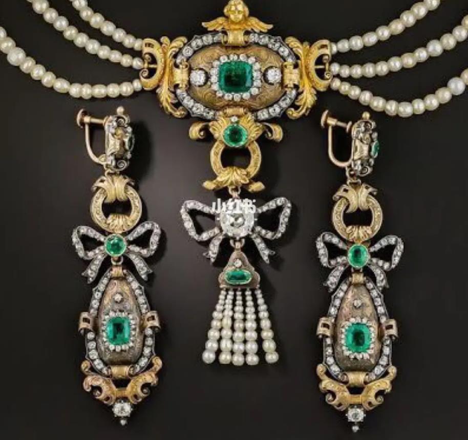 Vintage Jewelry