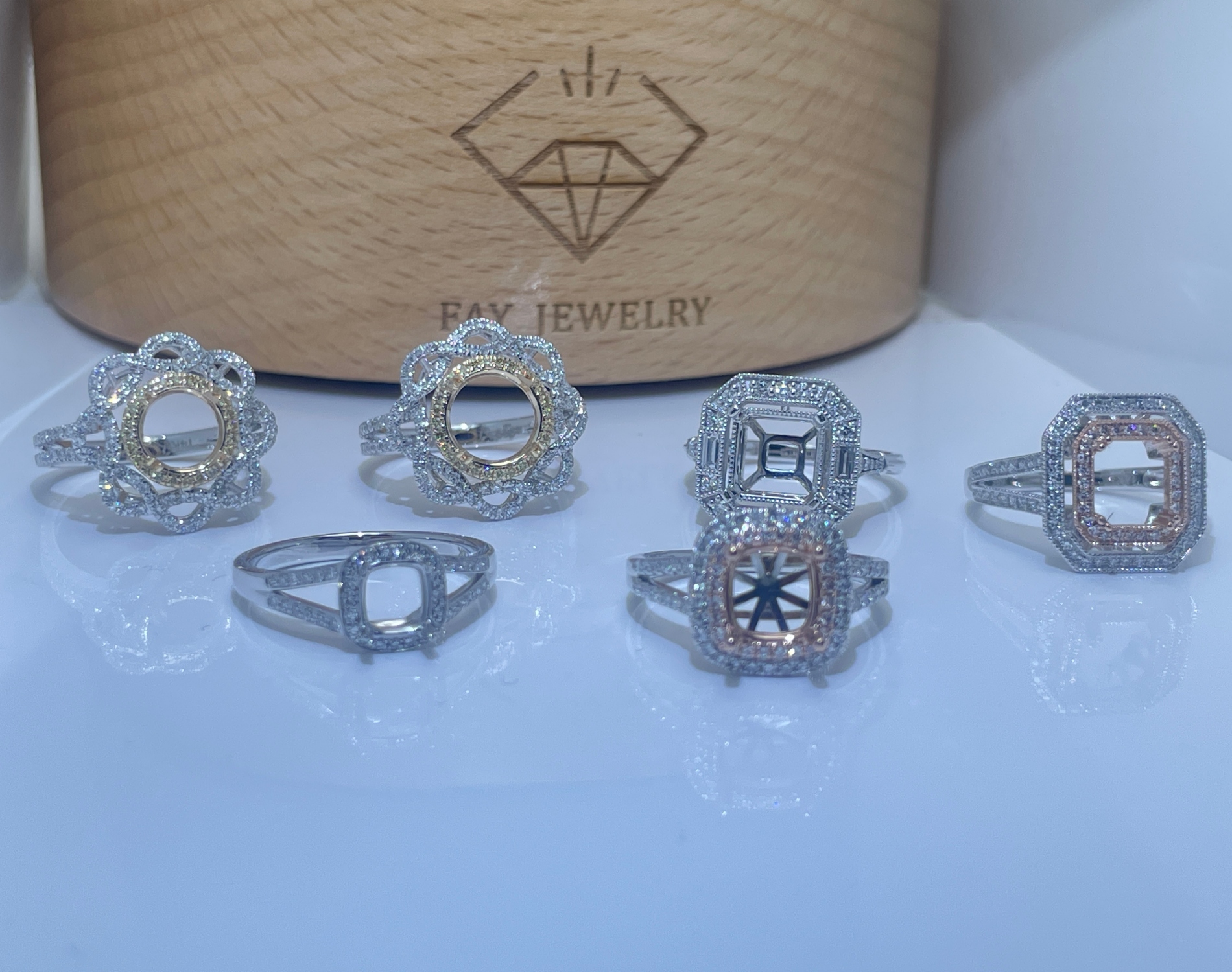 Amazing! The custom 18K gold rings semi mount have been completed and shipped out! Amazing! The custom 18K gold rings semi mount have been completed and shipped out!