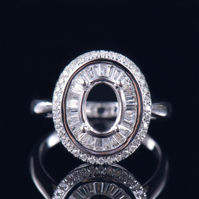 Baguette Diamond Halo Ring Setting