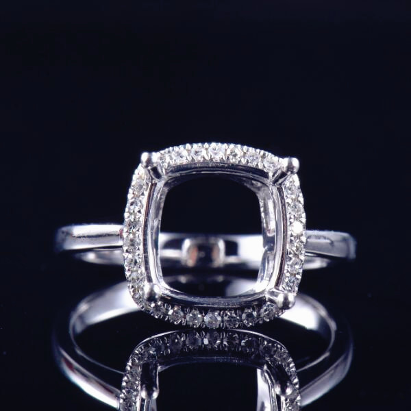 Cushion Cut Solitaire Ring Semi Mount