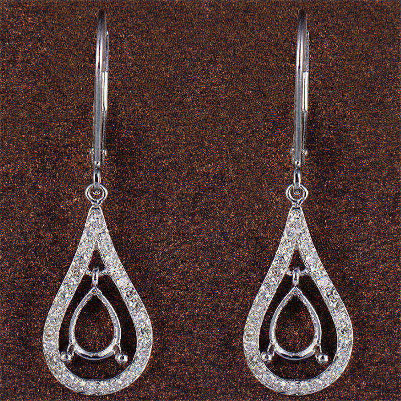 Detailed Lever Back Earrings Semi-Set