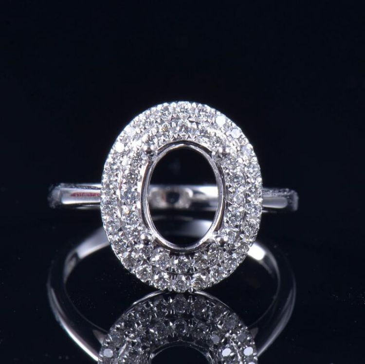 Gorgeous Oval Cut Ring Semi-Set