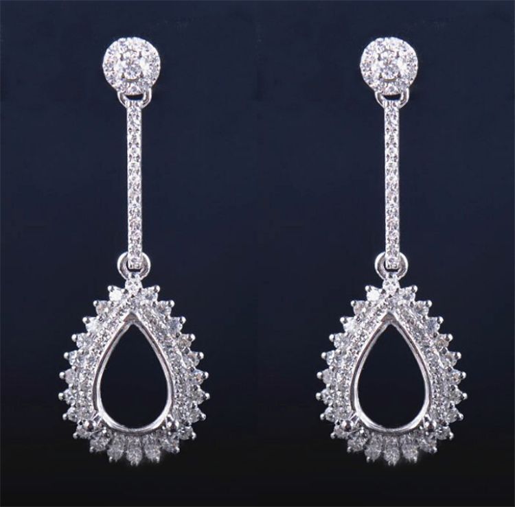 Halo Illusion Setting Earrings Semi-Set