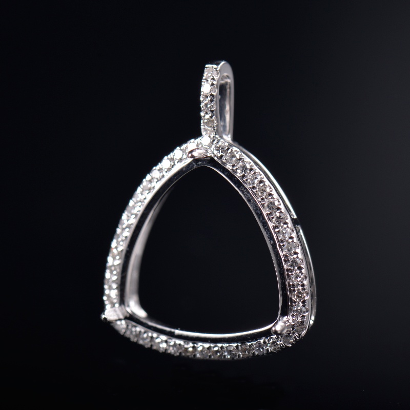 Pretty Lab-Grown Diamonds Pendant Semi Mount