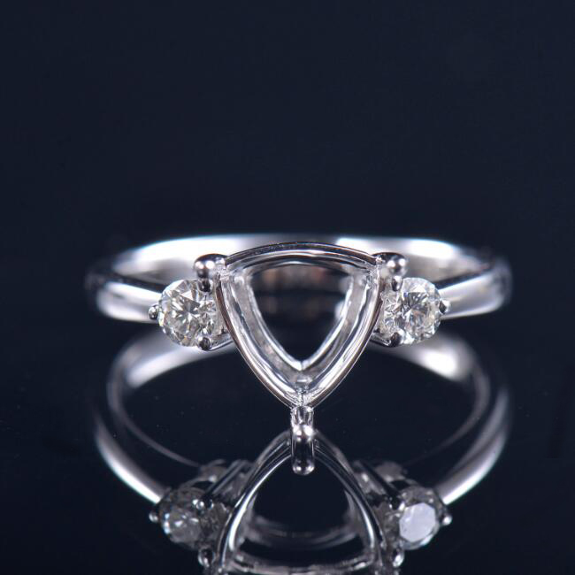 Solitaire Stud Trillion Cut Ring Semi-Set