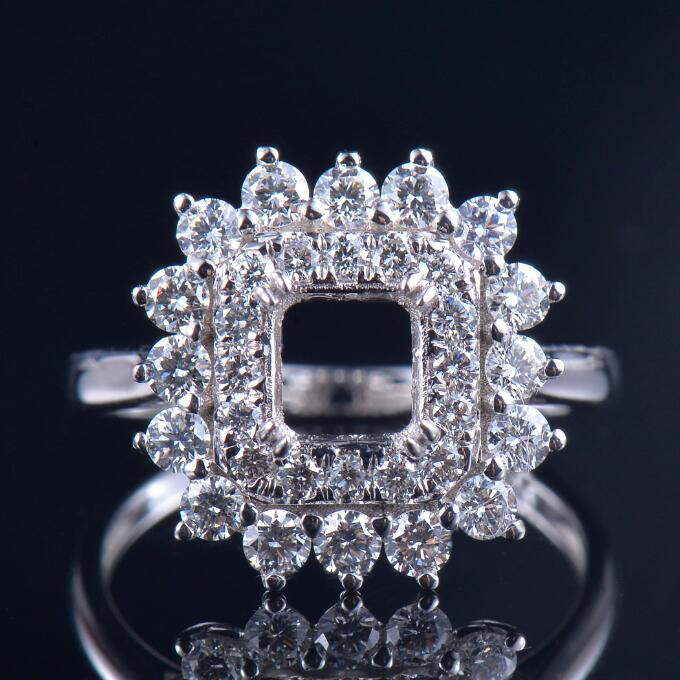 Stunning Cluster Stud Ring Semi-Set